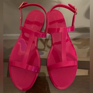 VGUC Stuart Weitzman fuchsia jelly sandals